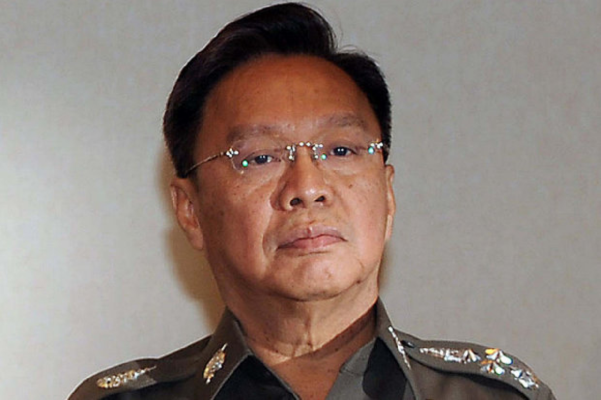 ดีเอสไอเชิญพัชรวาทแจงคดีโรงพักรายแรก ดีเอสไอเชิญพัชรวาทแจงคดีโรงพักรายแรก