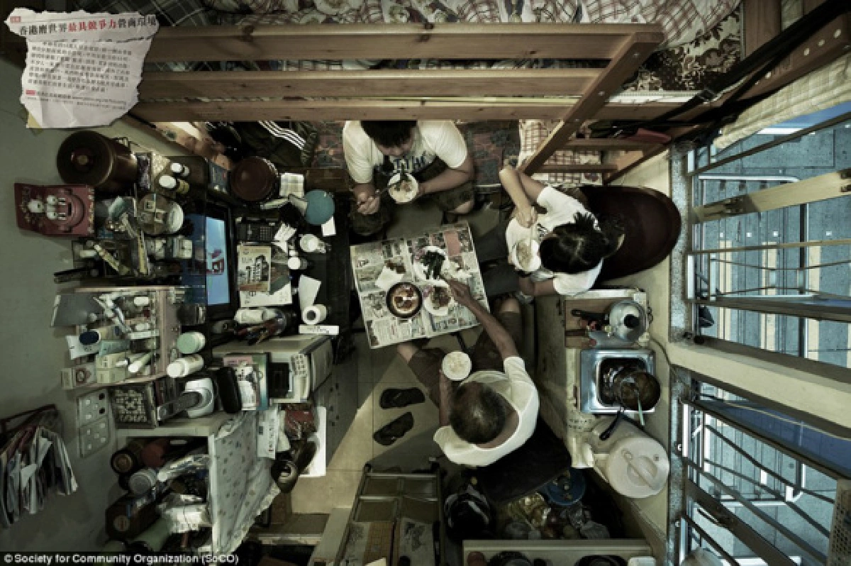 เผยภาพชีวิตแออัดในฮ่องกง