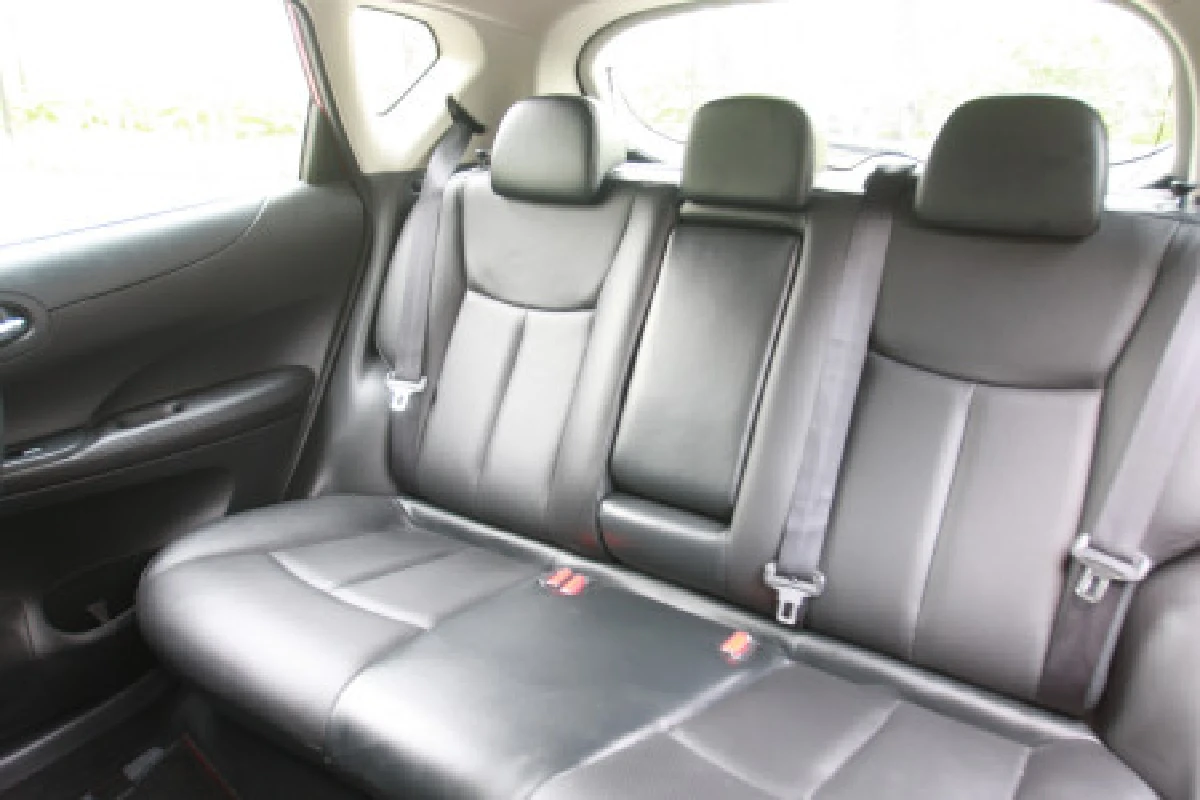 "นิสสัน พัลซาร์"5ประตูเน้นสบาย