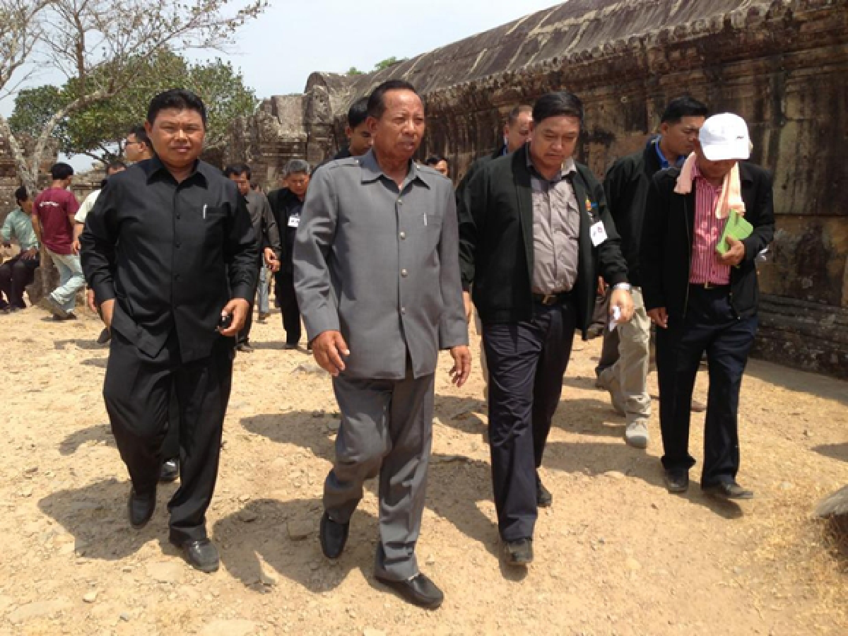 Police to replace troops on Cambodian border