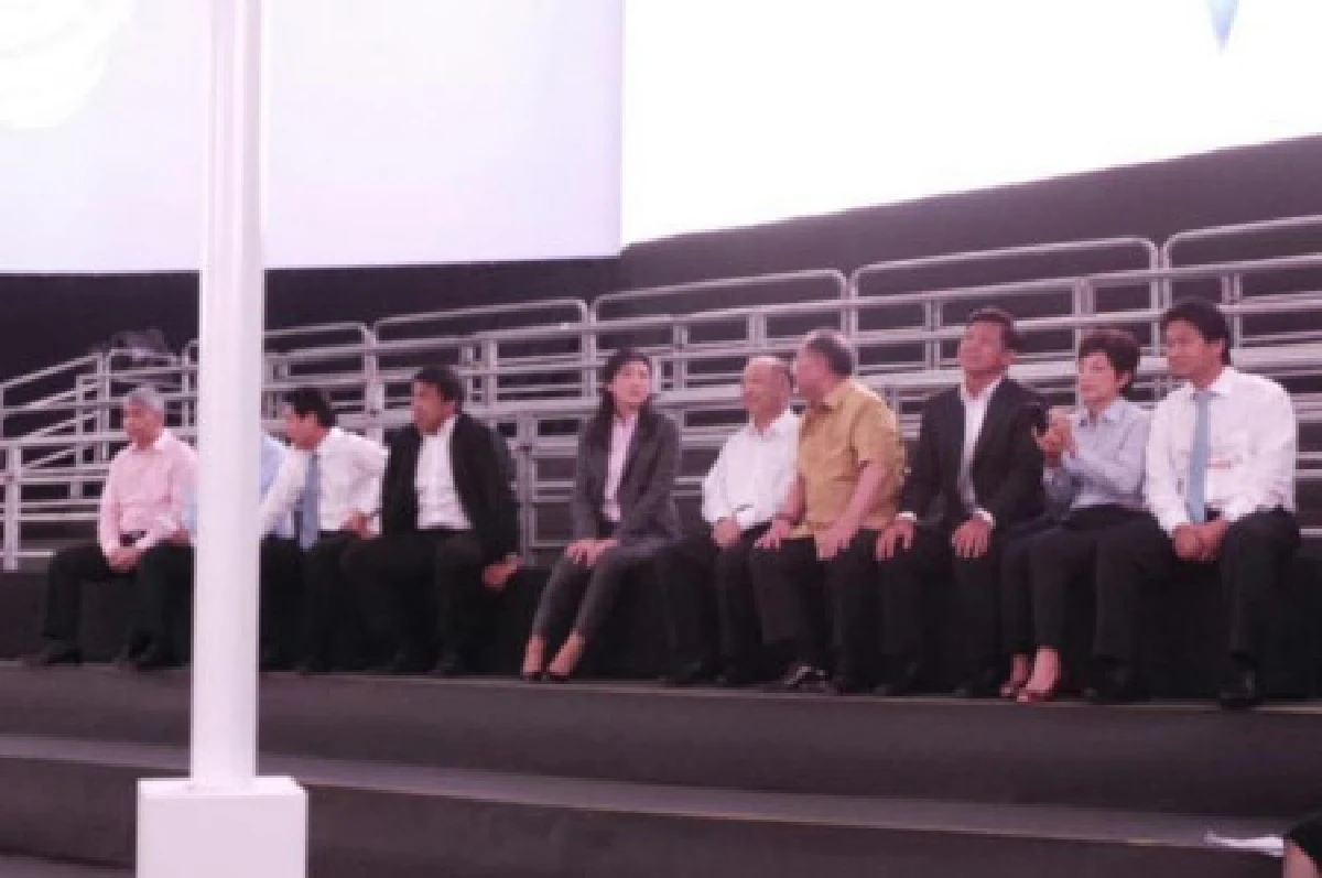 นายกฯถึงไทย-พงศพัศรอรับ