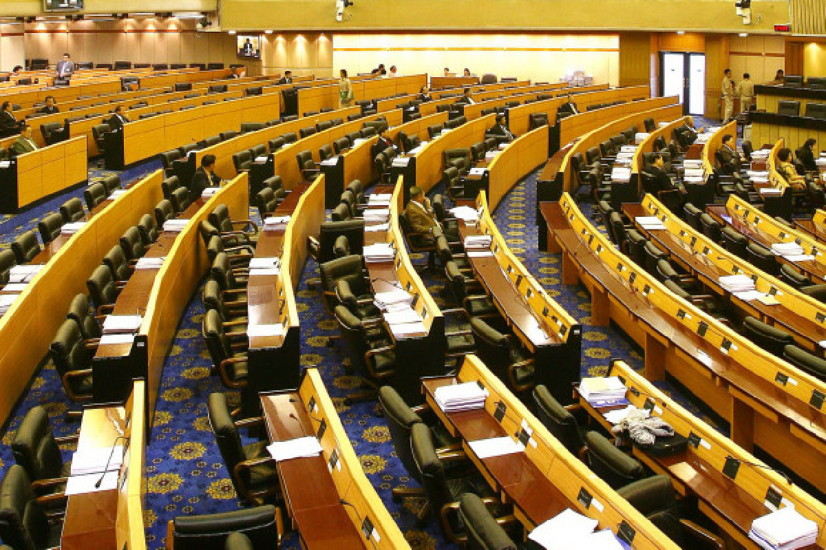 องค์ประชุมไม่ครบสภาล่มอีกแล้ว องค์ประชุมไม่ครบสภาล่มอีกแล้ว