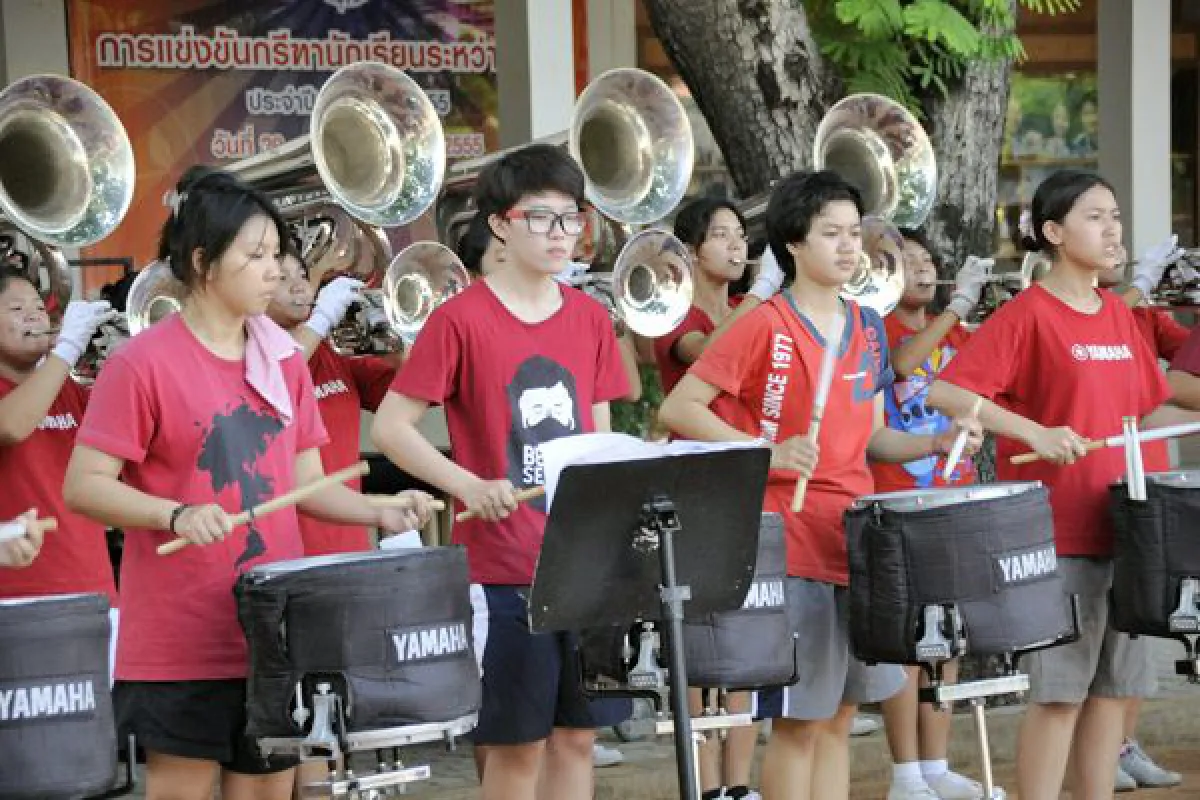 Champions again? Thai all girl marching band
