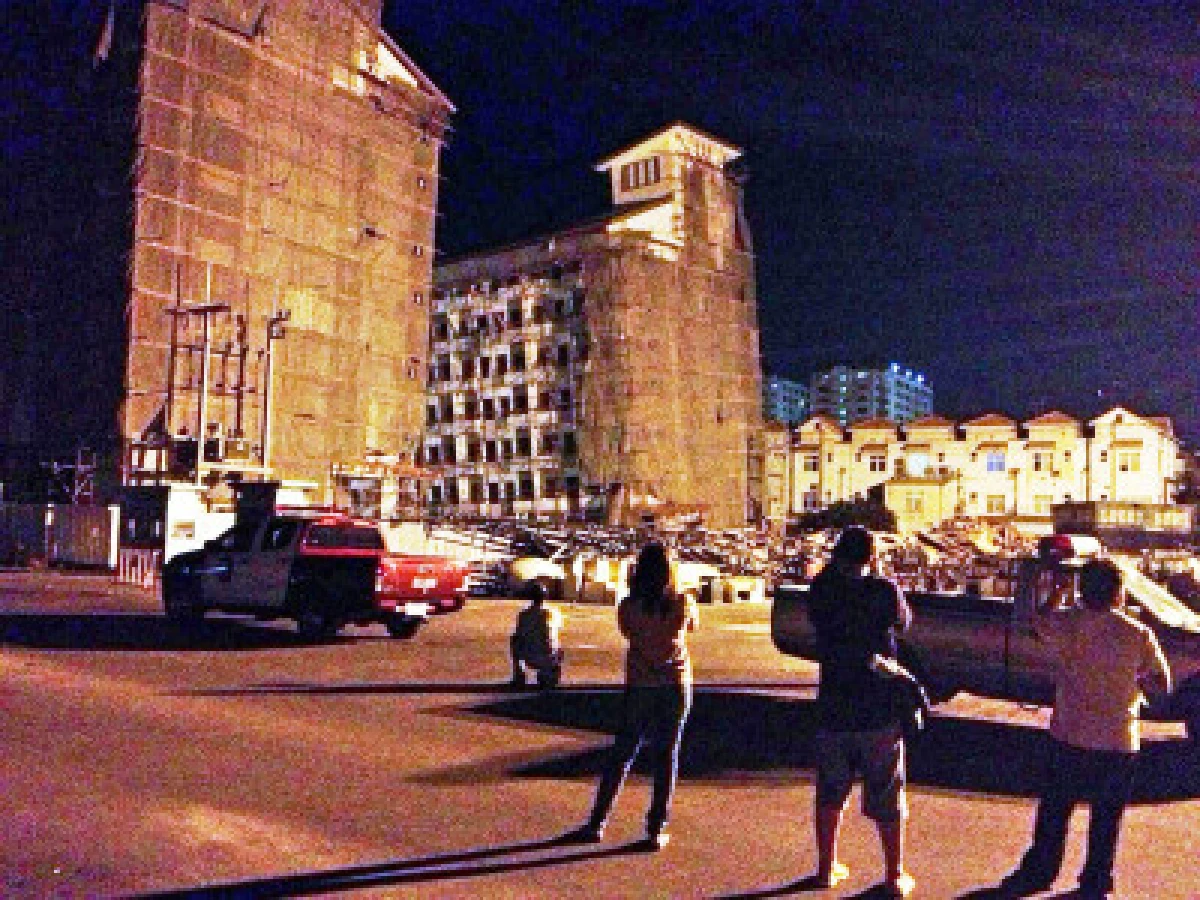 ผวา!อาคาร7ชั้นหลังเซียร์รังสิตทรุด