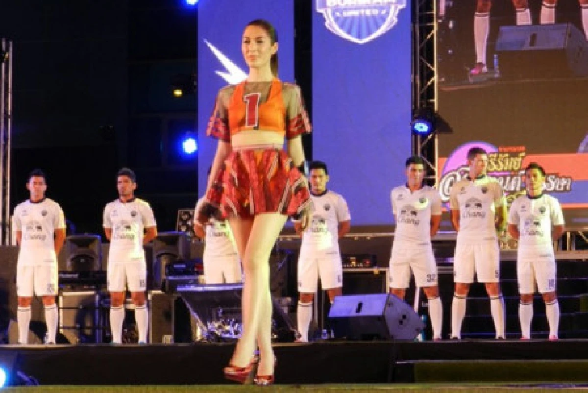 น้องใบเตยคว้ามิสบุรีรัมย์ยูไนเต็ด