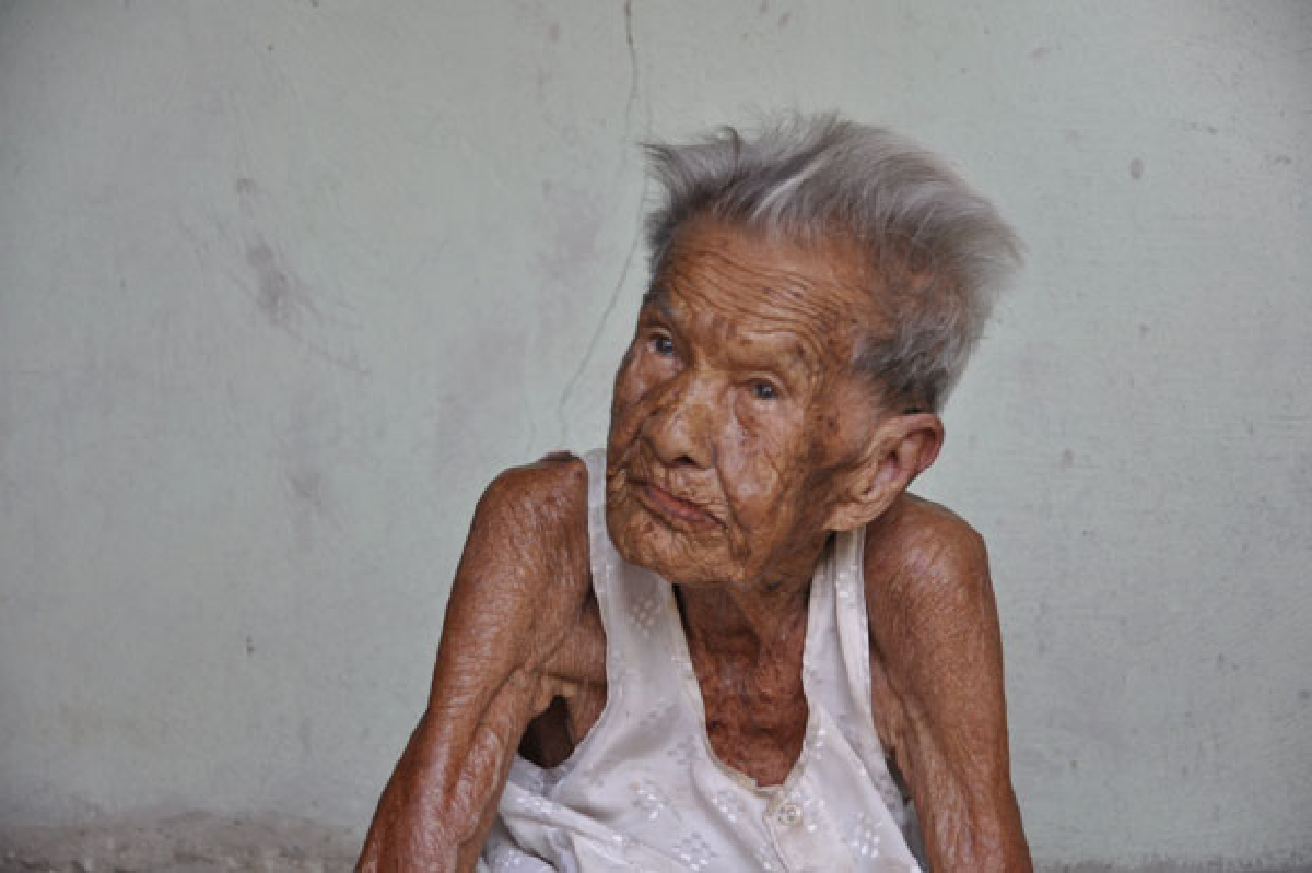 พบ2คุณยายชาวโคราชอายุยืนกว่า100ปี พบ2คุณยายชาวโคราชอายุยืนกว่า100ปี