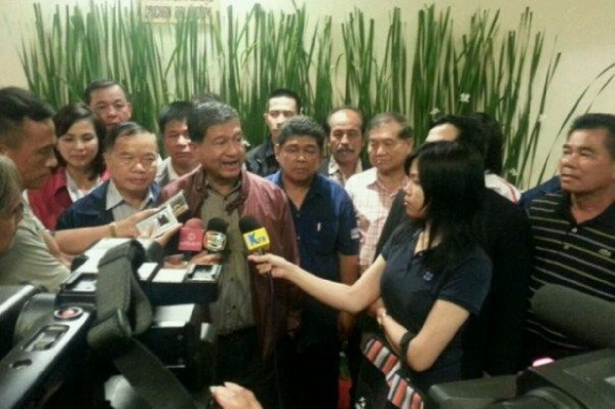 "เฉลิม"ลุยอีสานแจงร่างพ.ร.บ.ปรองดอง "เฉลิม"ลุยอีสานแจงร่างพ.ร.บ.ปรองดอง