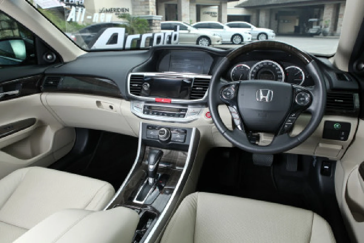 ลองขับ"แอคคอร์ดใหม่"ความลงตัวของเครื่อง2.0ลิตร