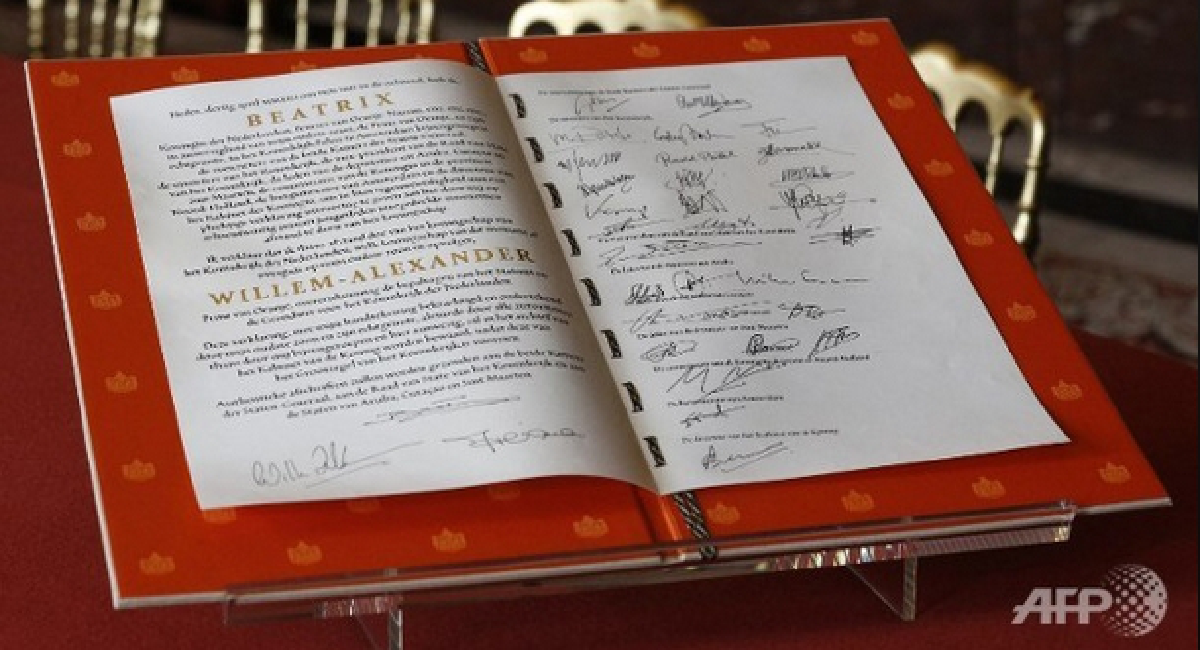 The Dutch have a King, story and photos