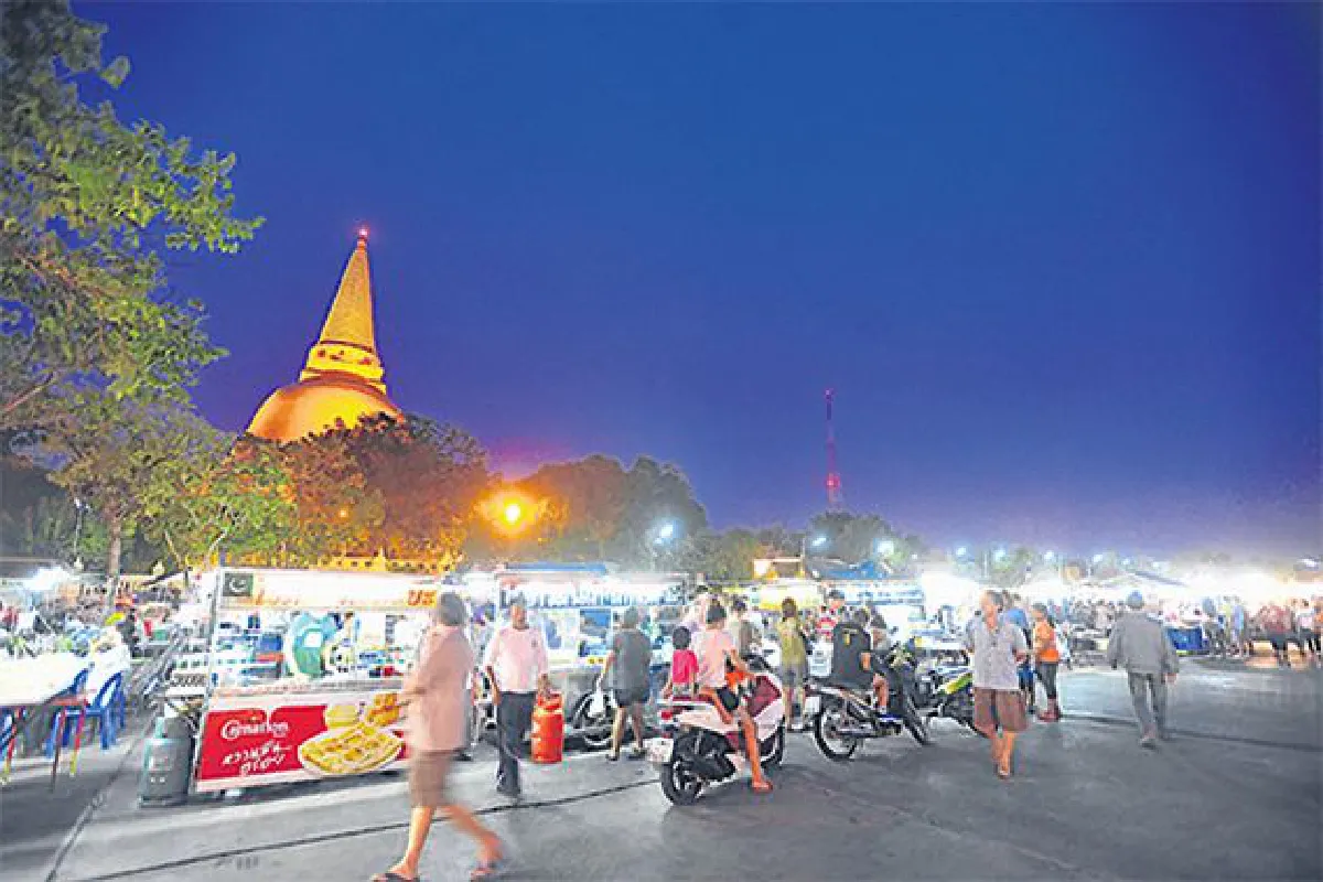 Day trip food adventure in Nakhon Pathom