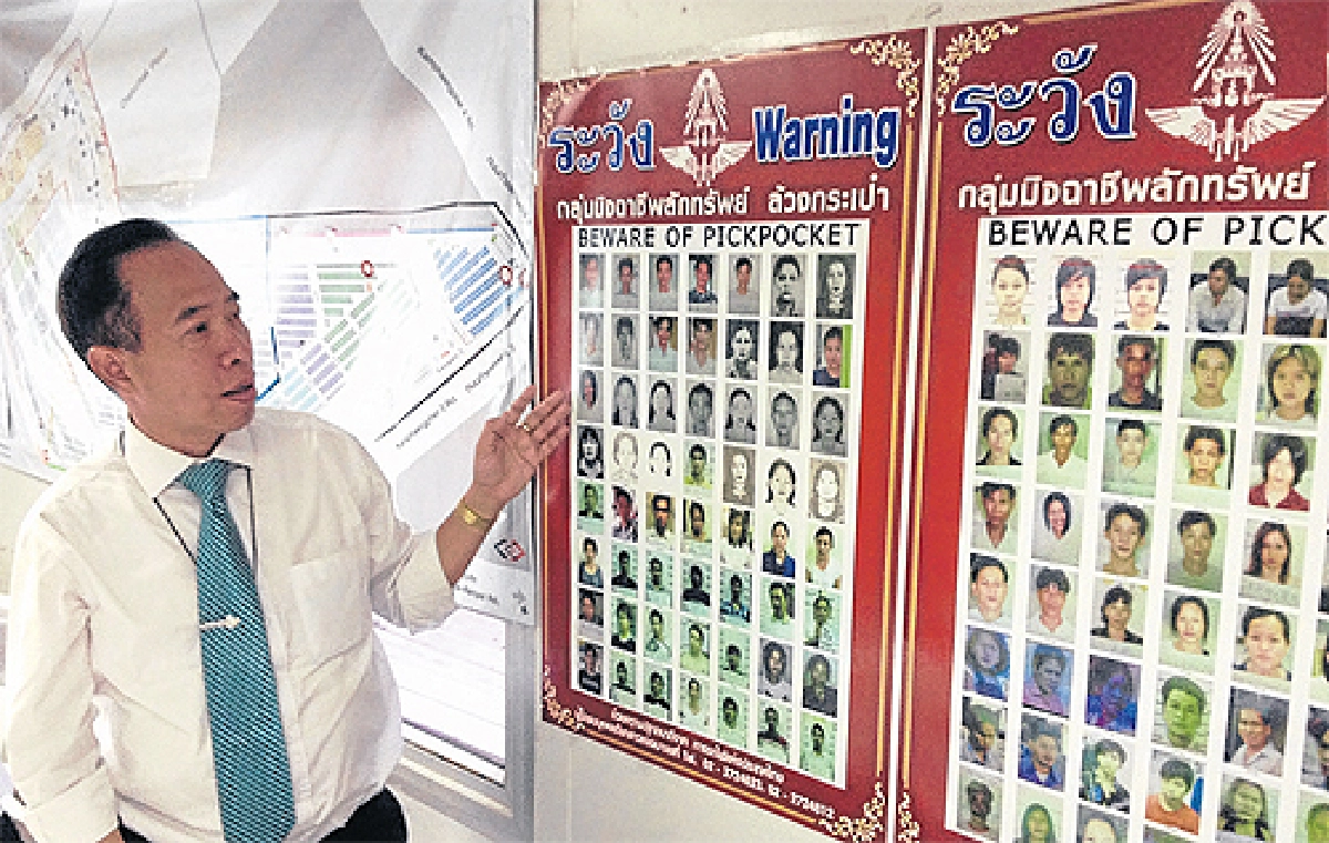Retired cops help combat crime at Chatuchak