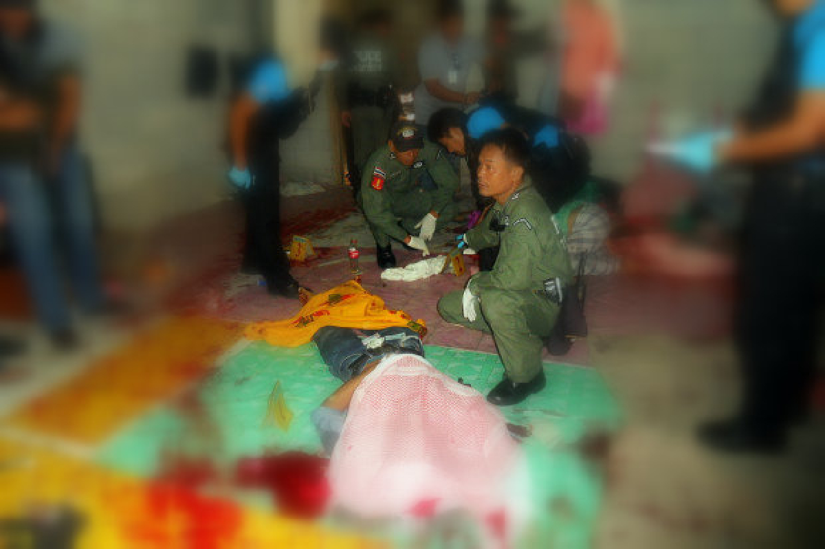 ตำรวจพบ2ศพถูกฆ่าโหดที่ระแงะ ตำรวจพบ2ศพถูกฆ่าโหดที่ระแงะ