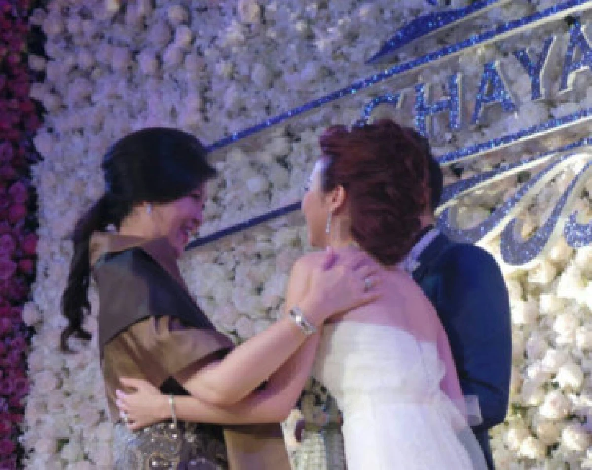 "ยิ่งลักษณ์"เป็นประธานงานแต่งลูกเจ๊แดง