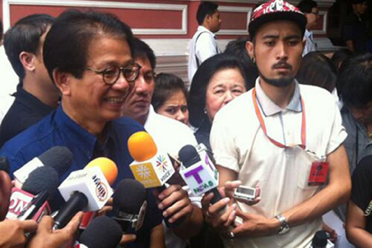 ทศพรรับโดนเด้งพ้นโฆษกรัฐบาล ทศพรรับโดนเด้งพ้นโฆษกรัฐบาล