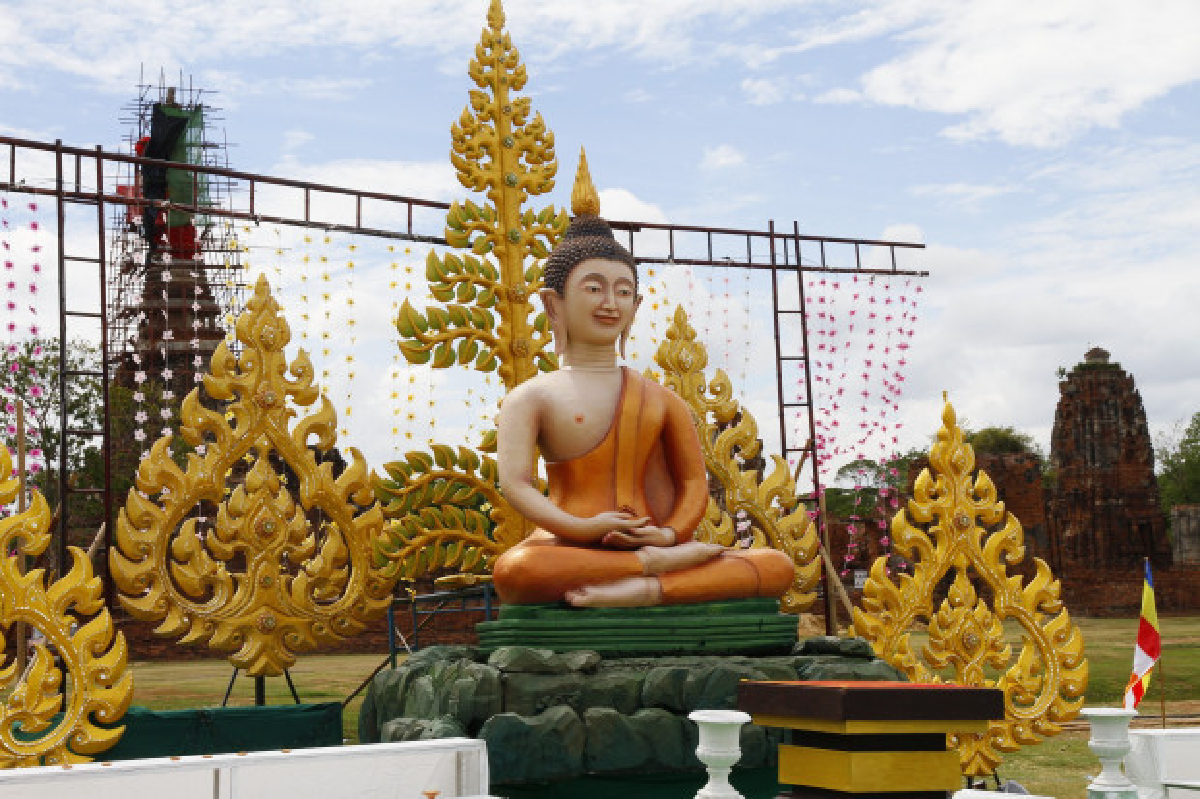 อยุธยาร่วมศรีลังกาจัดวิสาขบูชายิ่งใหญ่ อยุธยาร่วมศรีลังกาจัดวิสาขบูชายิ่งใหญ่