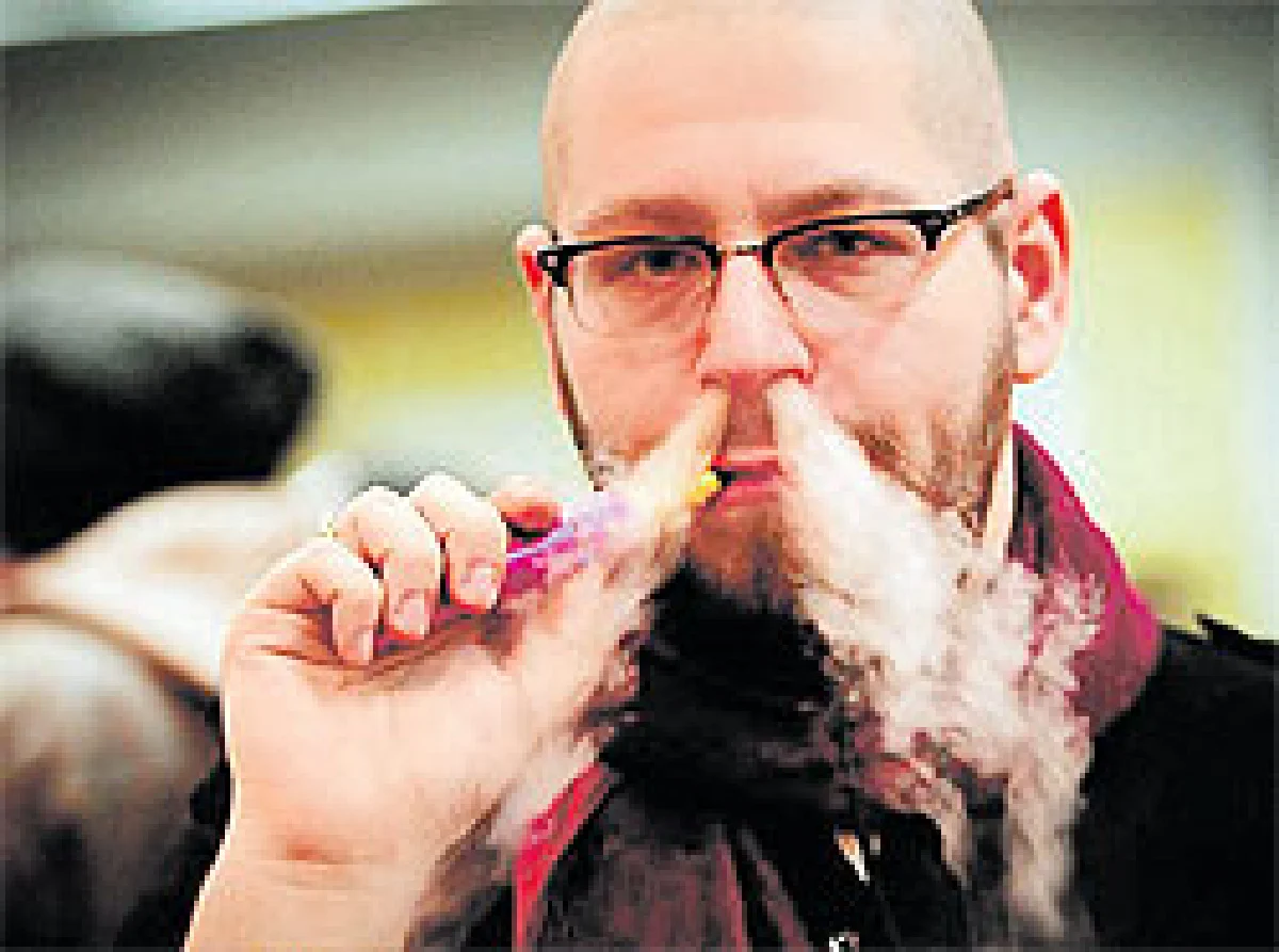 ‘เวเปอร์ส’ สิงห์อมควันแนวใหม่ ฮิตสูบบุหรี่ไฟฟ้า D.I.Y.