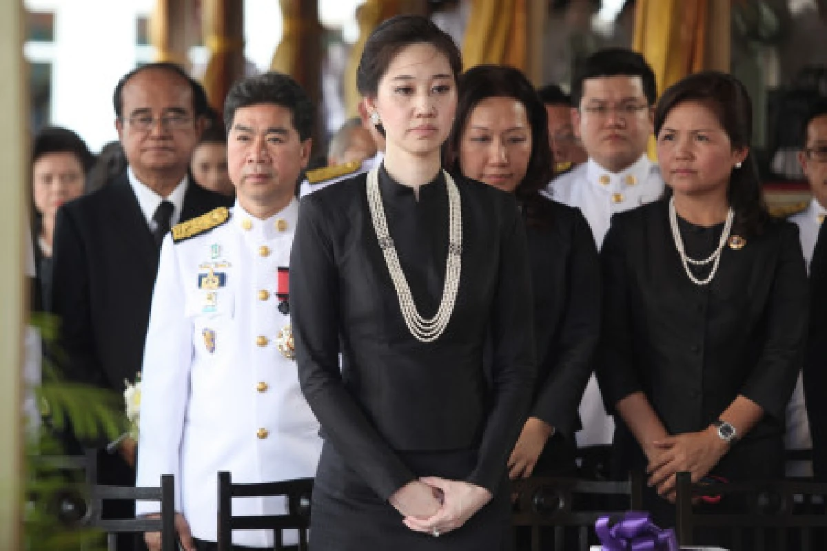 สมเด็จพระเทพฯพระราชทานเพลิงศพ"ชุมพล"