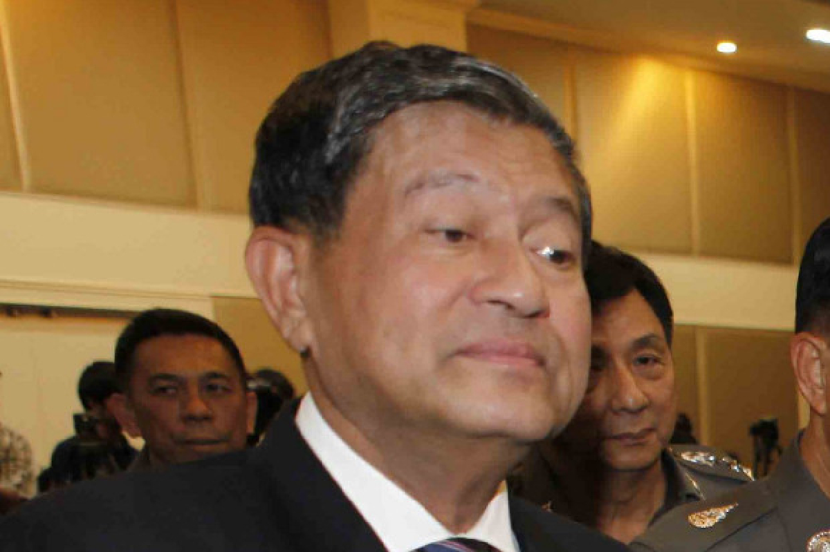 เฉลิมโวเชิญสุวัจน์ย้ายเข้าเพื่อไทย เฉลิมโวเชิญสุวัจน์ย้ายเข้าเพื่อไทย