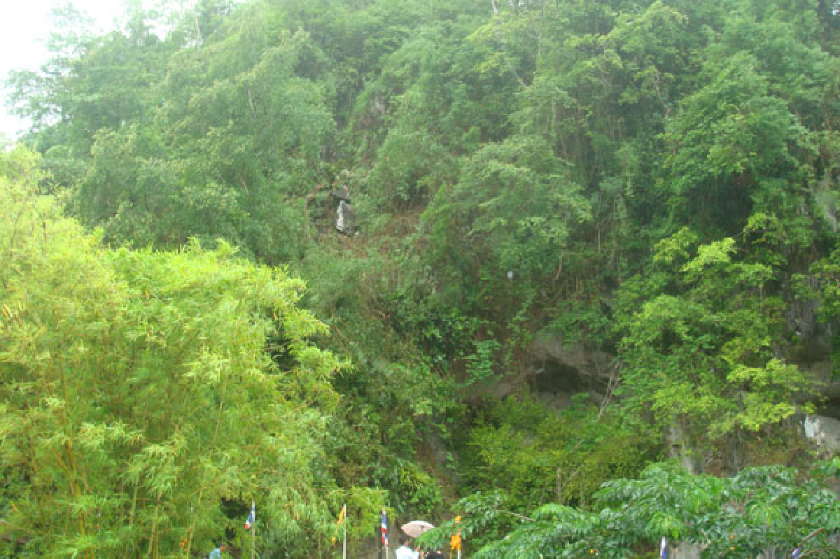 เจ้าอาวาสวัดในเตาหวั่นฝนตกหินยักษ์ร่วงอีก เจ้าอาวาสวัดในเตาหวั่นฝนตกหินยักษ์ร่วงอีก