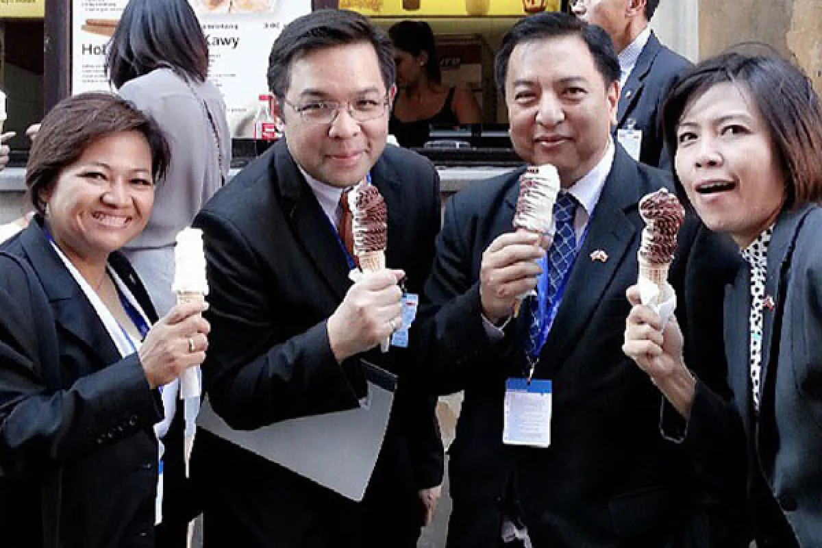 Ice cream gang apology, not accepted