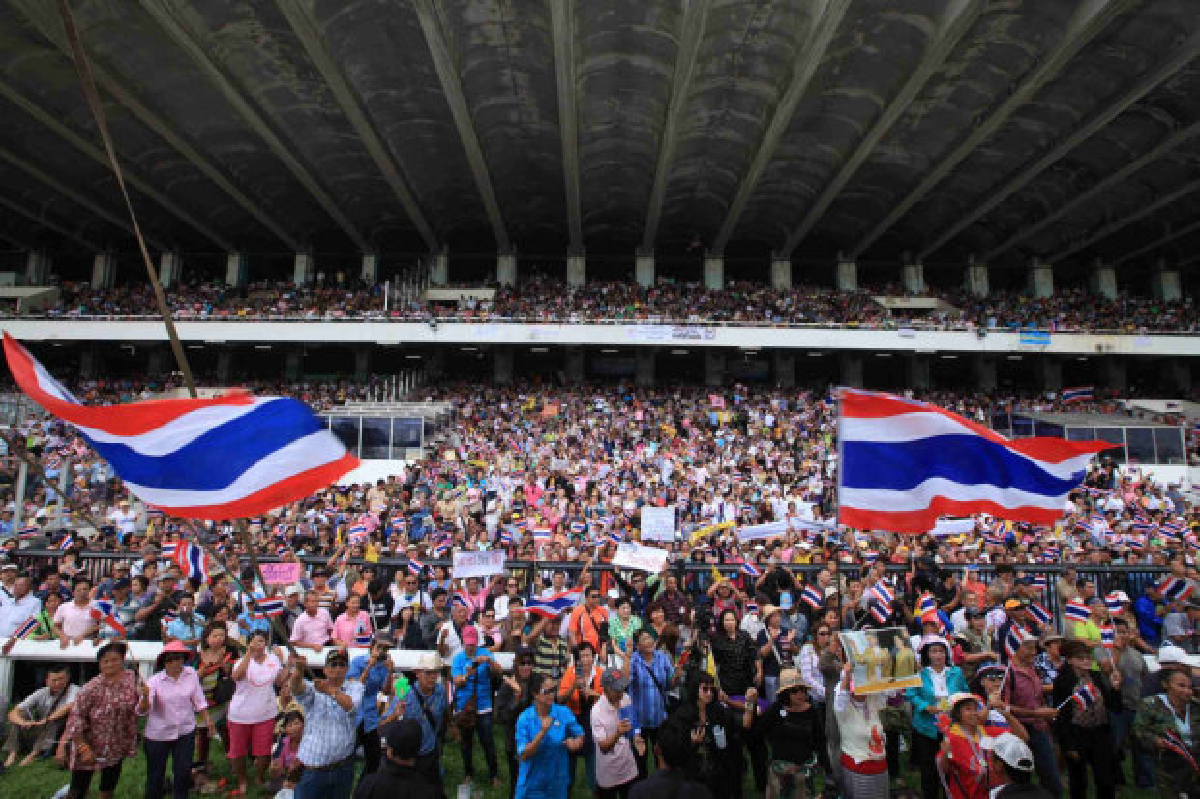 พท.ท้าอพส.ลงเลือกตั้งสมัยหน้า พท.ท้าอพส.ลงเลือกตั้งสมัยหน้า