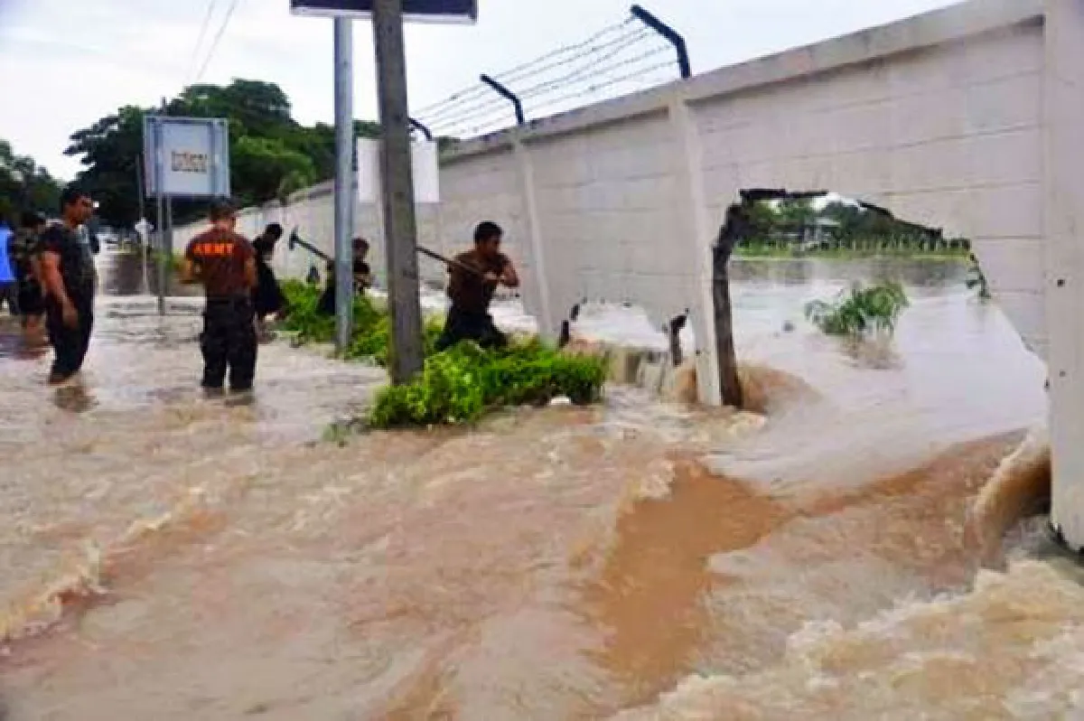 Heavy rain and floods