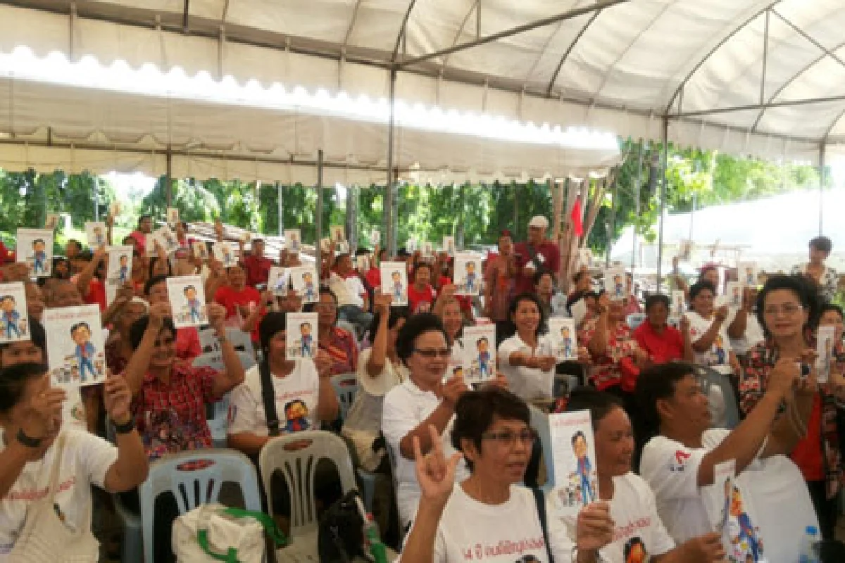 แดงแห่วัดแก้วฟ้าเบิร์ธเดย์แม้ว