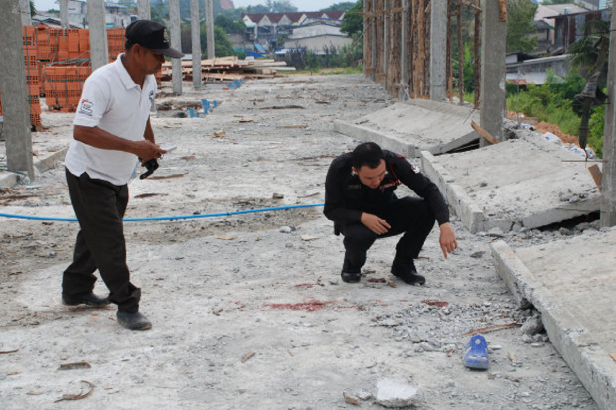 ผนังบ้านจัดสรรถล่มทับโฟร์แมนดับ ผนังบ้านจัดสรรถล่มทับโฟร์แมนดับ