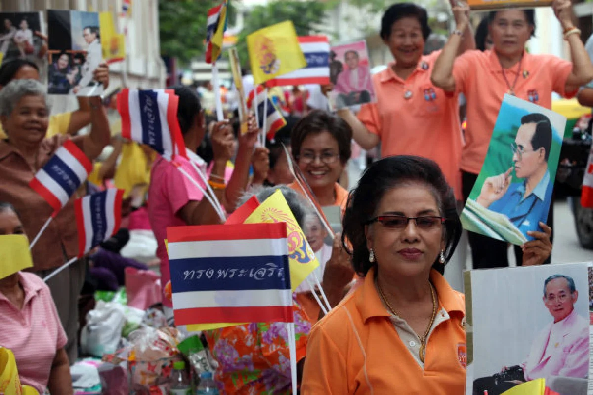 ในหลวง-พระราชินีทรงแข็งแรงเสด็จประทับหัวหิน