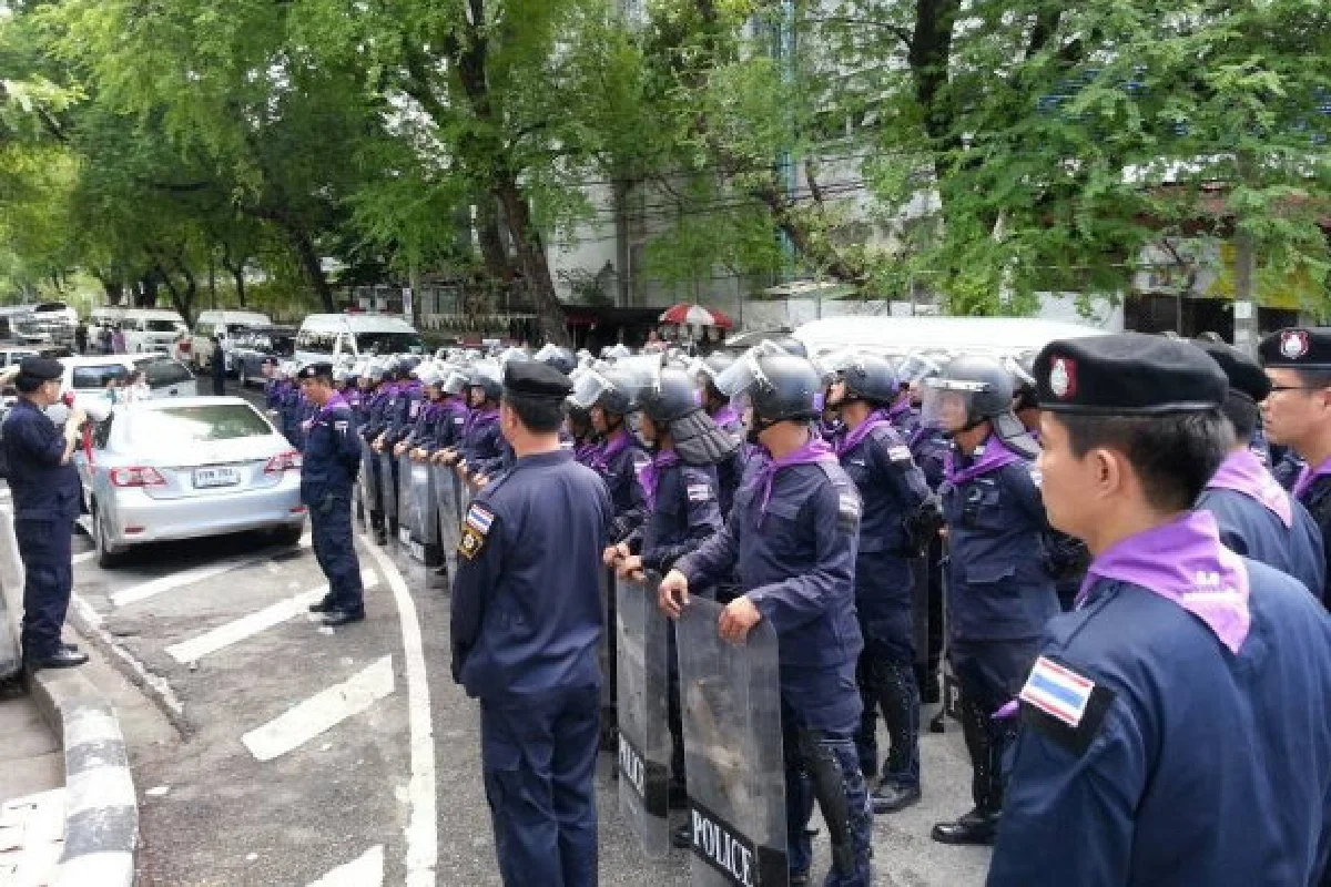 ศอ.รส.จับตาม็อบเพิ่มจำนวนคุมเข้มสภา-ทำเนียบฯ
