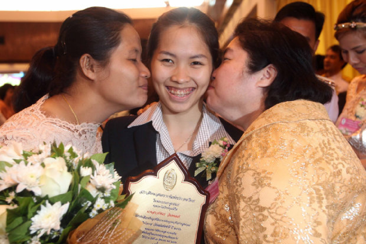 น้องเมย์แชมป์แบดโลกรับรางวัลลูกกตัญญู น้องเมย์แชมป์แบดโลกรับรางวัลลูกกตัญญู