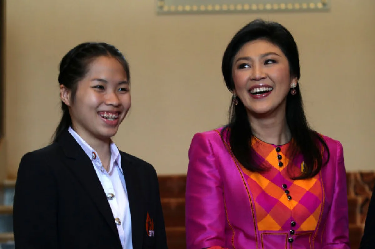 น้องเมย์สุดปลื้มได้นั่งเก้าอี้นายกฯ