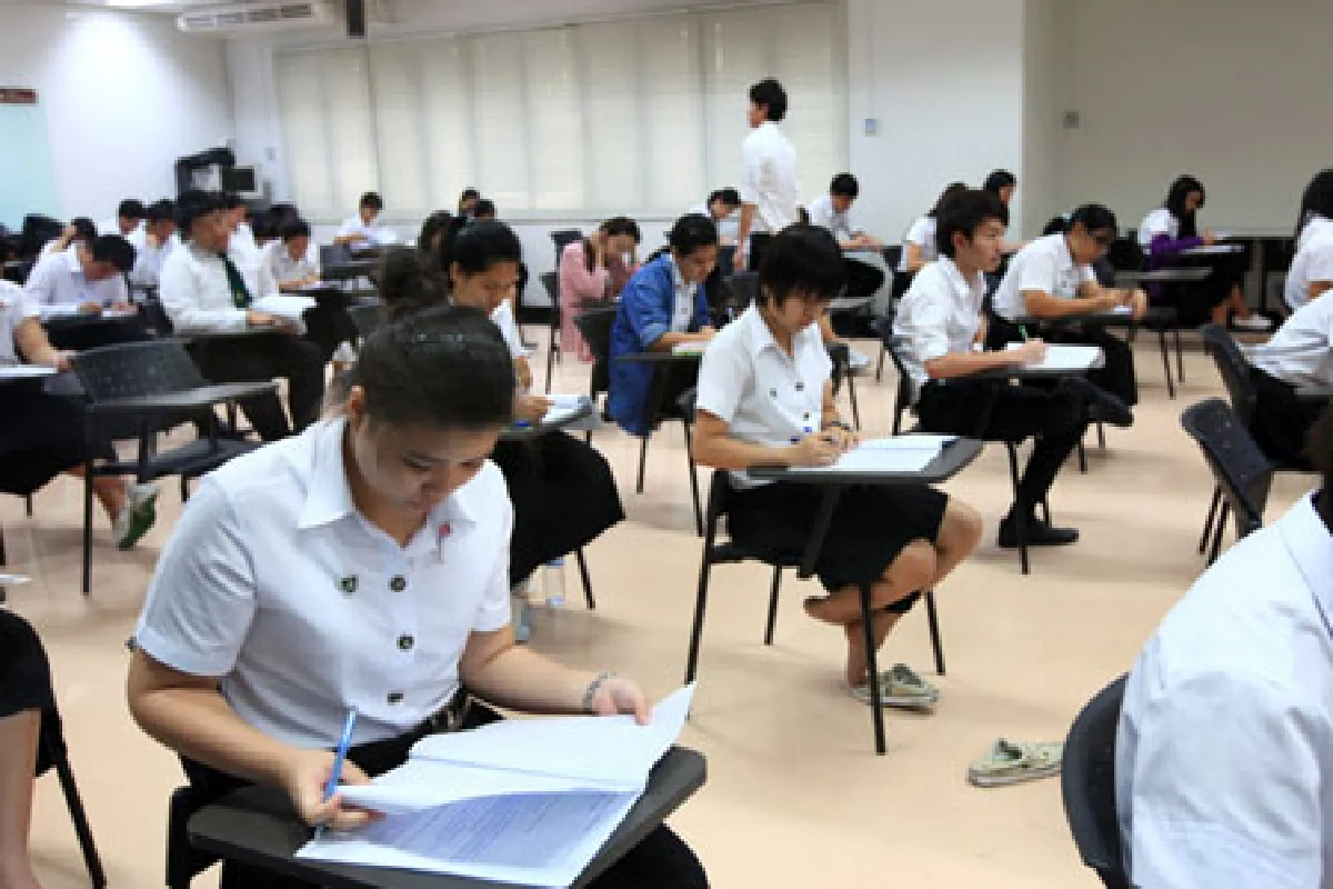 เกษตรศาสตร์แจงนศ.ช่วยคิดหมวกกันลอกข้อสอบ