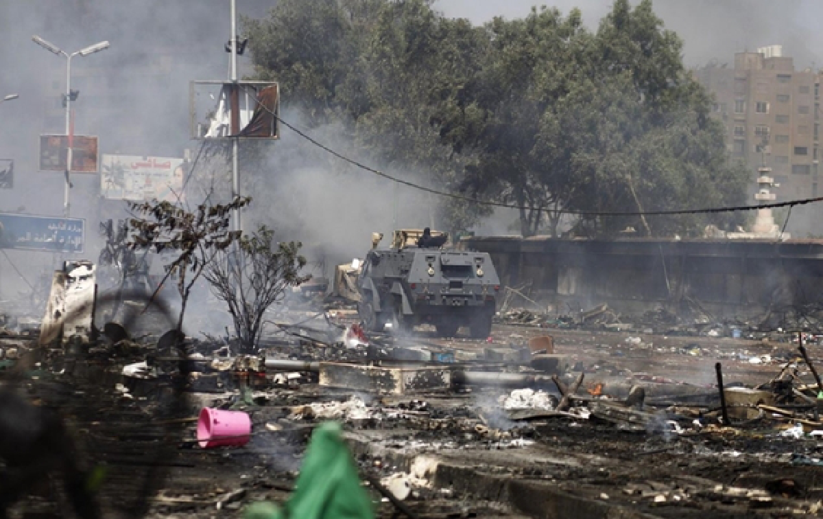 (Updated) Fresh Egypt violence as 80 killed in Friday's "Day of anger"