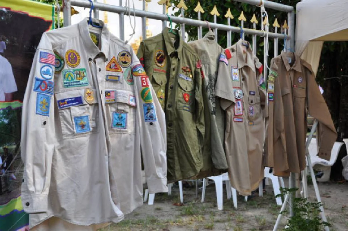 จัดงานศพผอ.โรงเรียนตรังคล้ายชุมนุมลูกเสือ