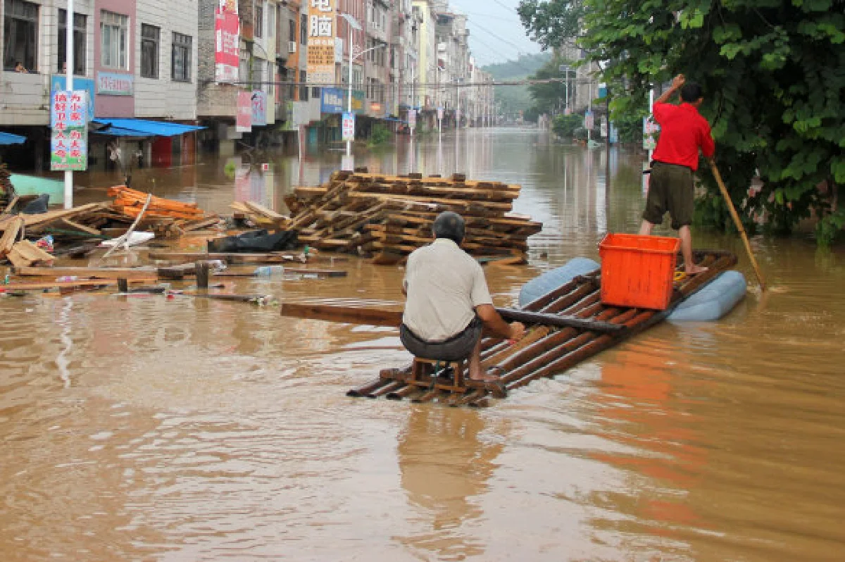 เหยื่อมหาอุทกภัยจีนพุ่งทะลุ100ศพ