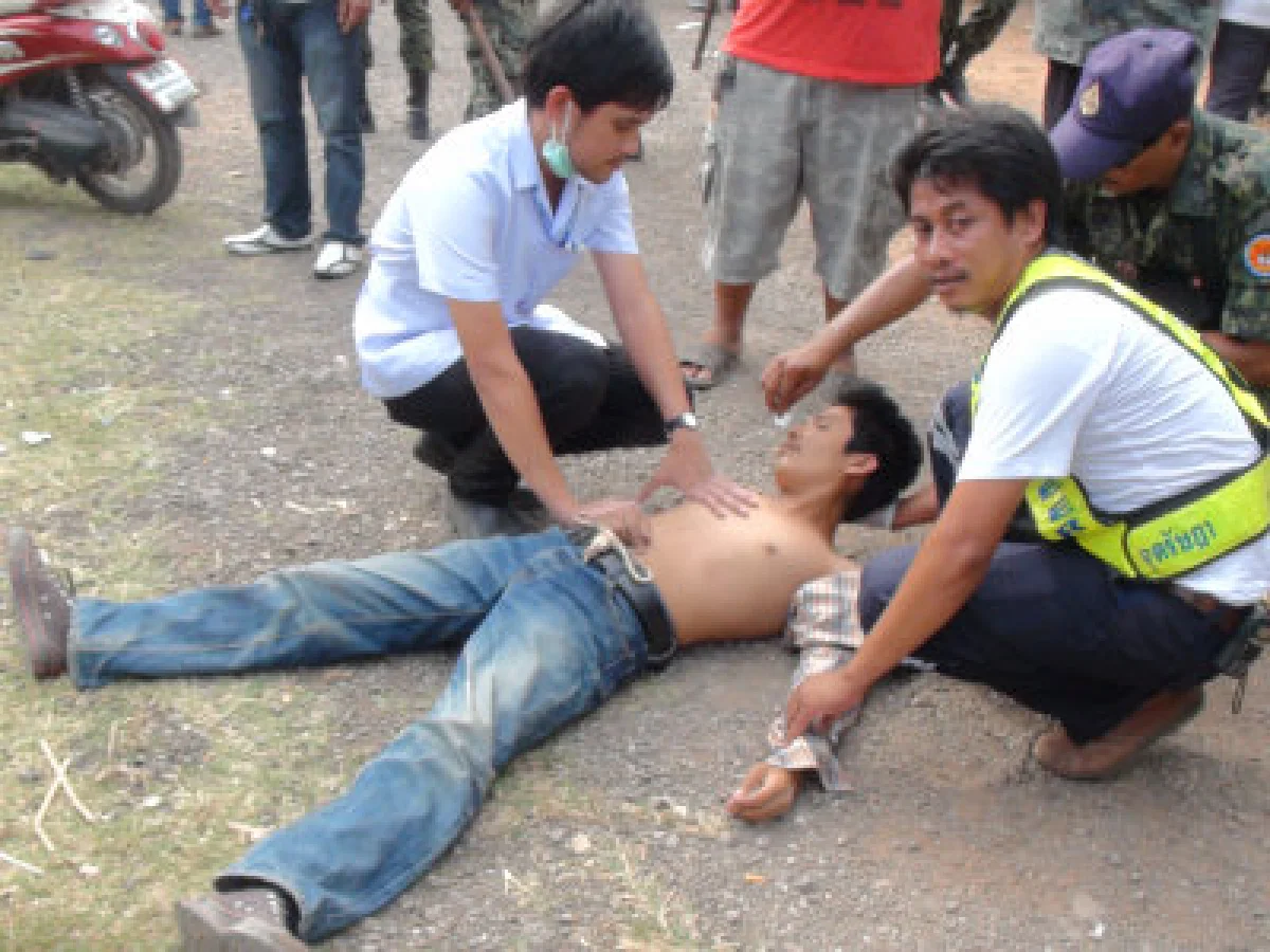 ปะทะเดือดสลายม็อบสวนยางเจ็บระนาว