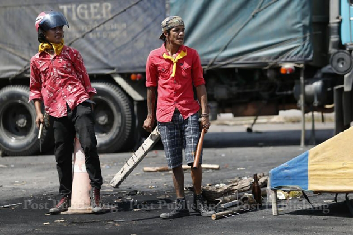 Rubber protests continue