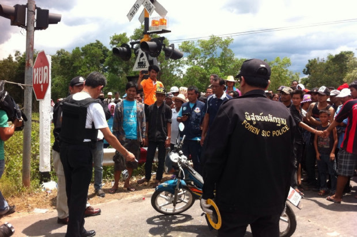 ตร.ใช้4มาตรการรับมือม็อบยางพารา ตร.ใช้4มาตรการรับมือม็อบยางพารา