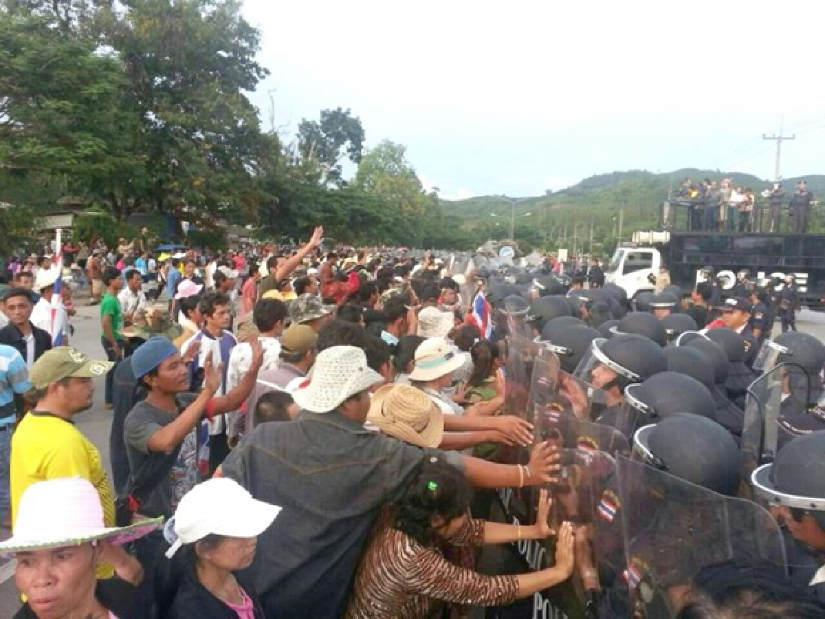 Rubber protest turns violent