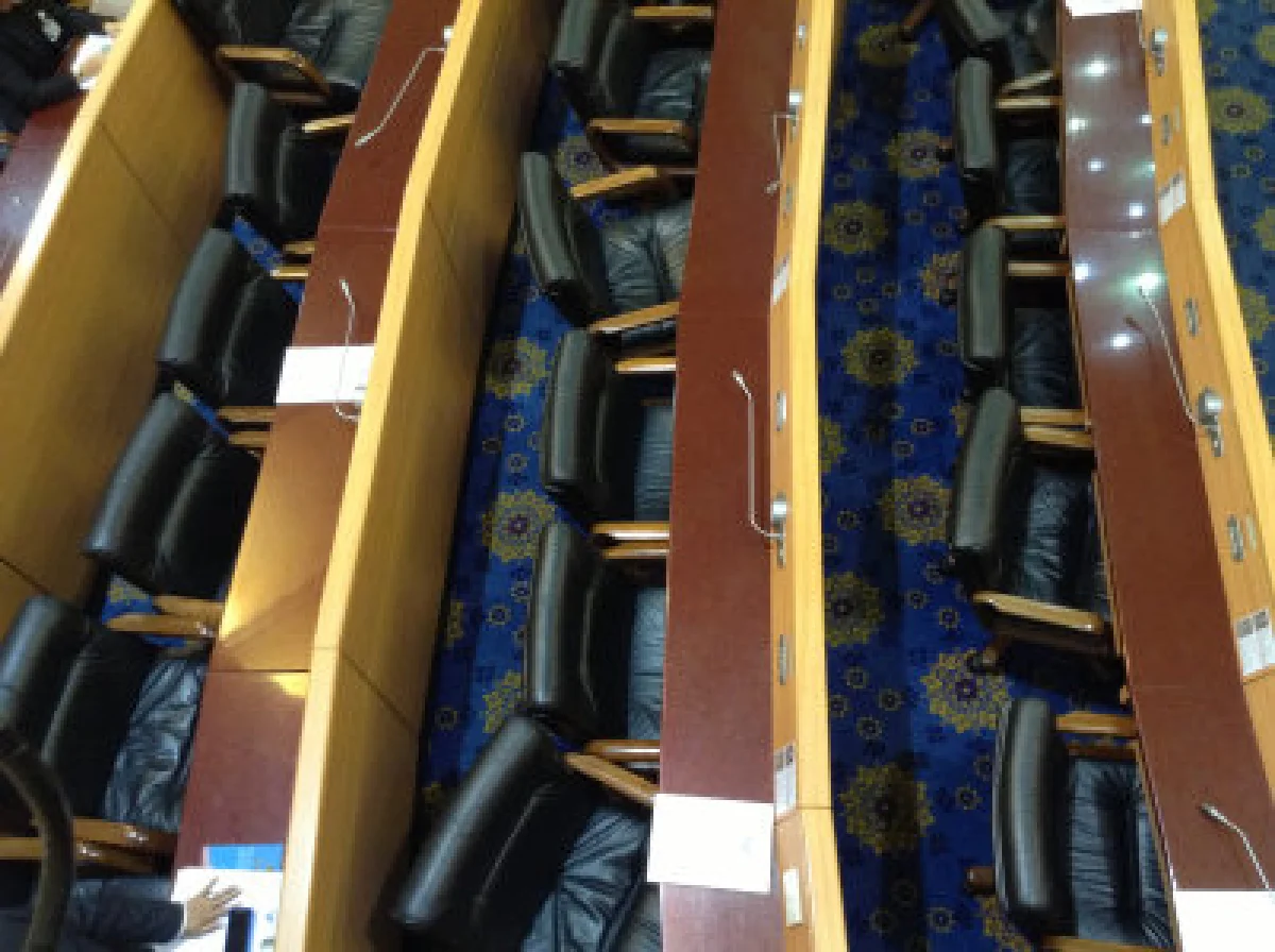 'หรู-เลิศ-อลังการ' ของใช้รัฐสภาไทย