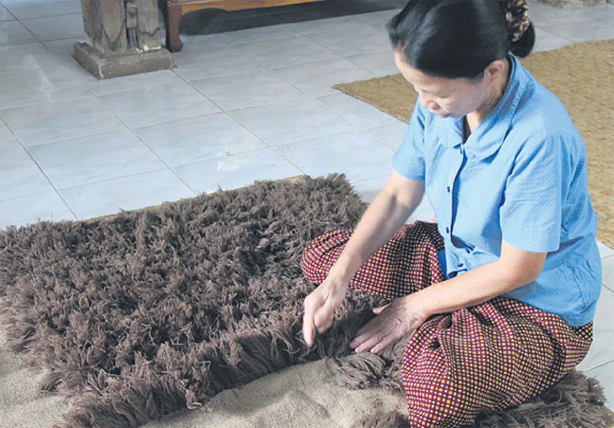 'บัวผัด แฟคทอรี่' เพิ่มมูลค่าให้เศษผ้า