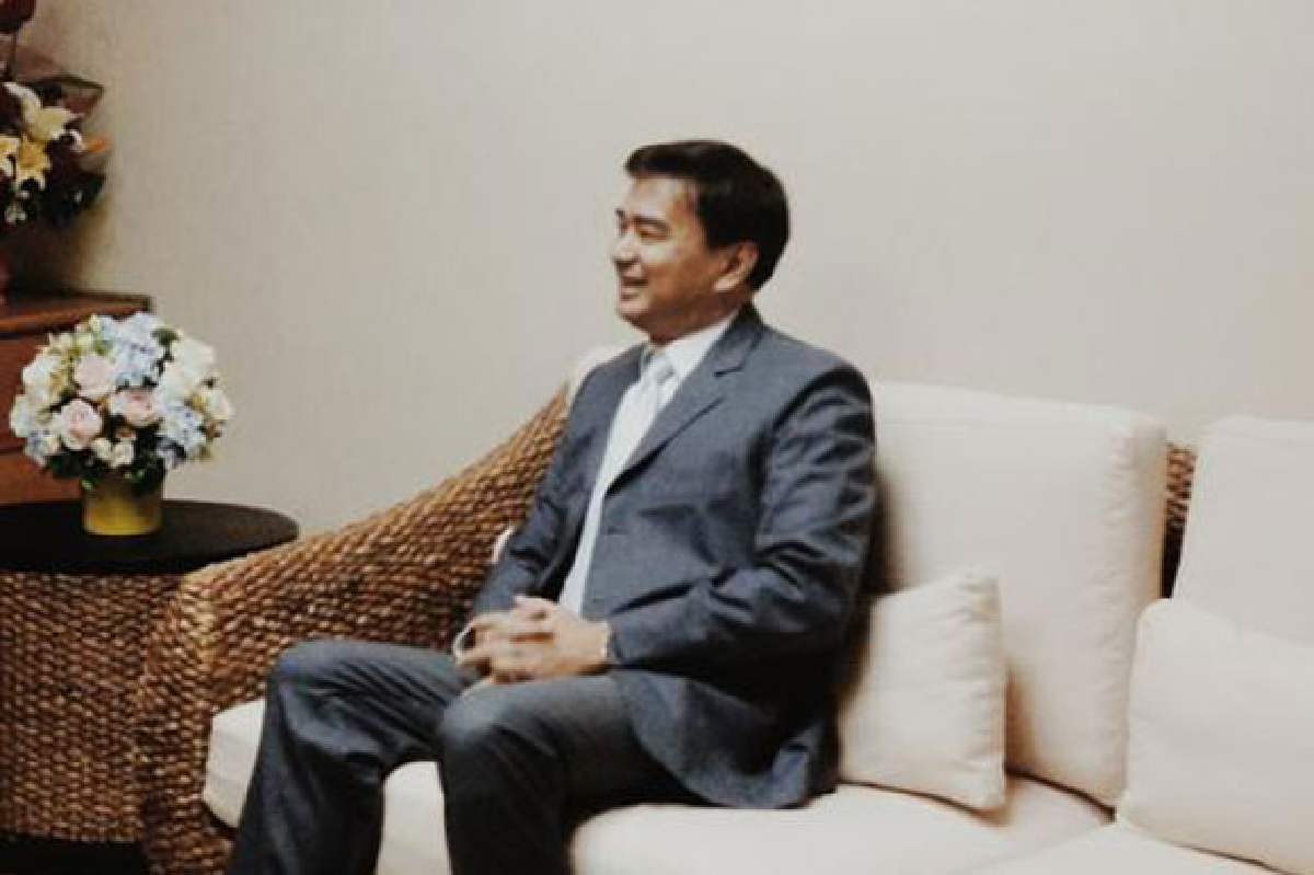 มาร์คแขวะแม่ปูสอนลูกปูให้ความสำคัญสภา มาร์คแขวะแม่ปูสอนลูกปูให้ความสำคัญสภา