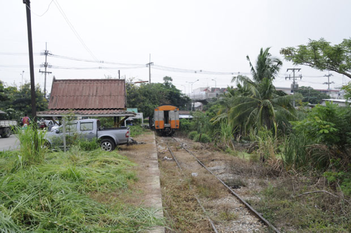 รถไฟสุพรรณ-กรุงเทพตกรางไร้เจ็บ รถไฟสุพรรณ-กรุงเทพตกรางไร้เจ็บ