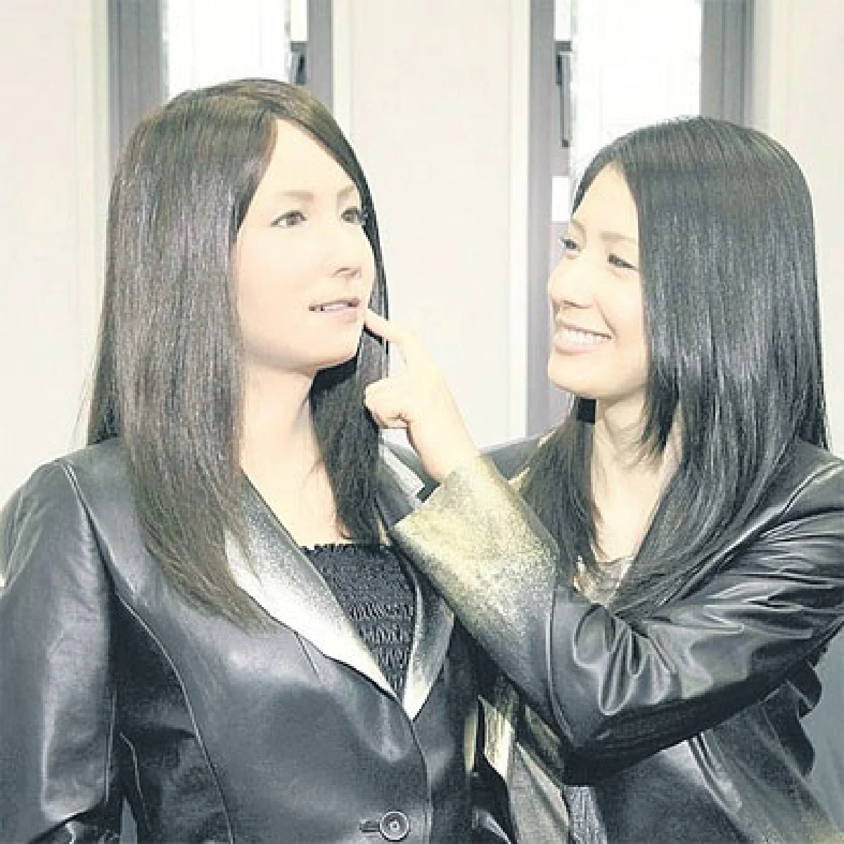 ญี่ปุ่นพัฒนาหุ่นยนต์สอนภาษา แสดงสีหน้าซับซ้อนเหมือนคน