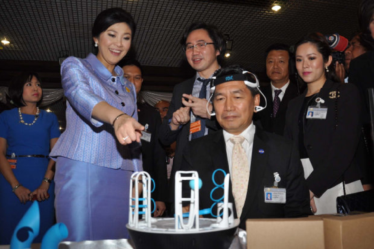 สภาจัดตรวจสุขภาพส.ส."ปู-มาร์ค"ร่วม สภาจัดตรวจสุขภาพส.ส."ปู-มาร์ค"ร่วม
