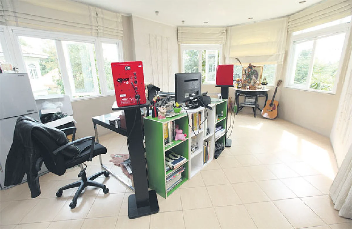 กวาง เอบี นอร์มอล กับบ้านที่ไม่นอร์มอล