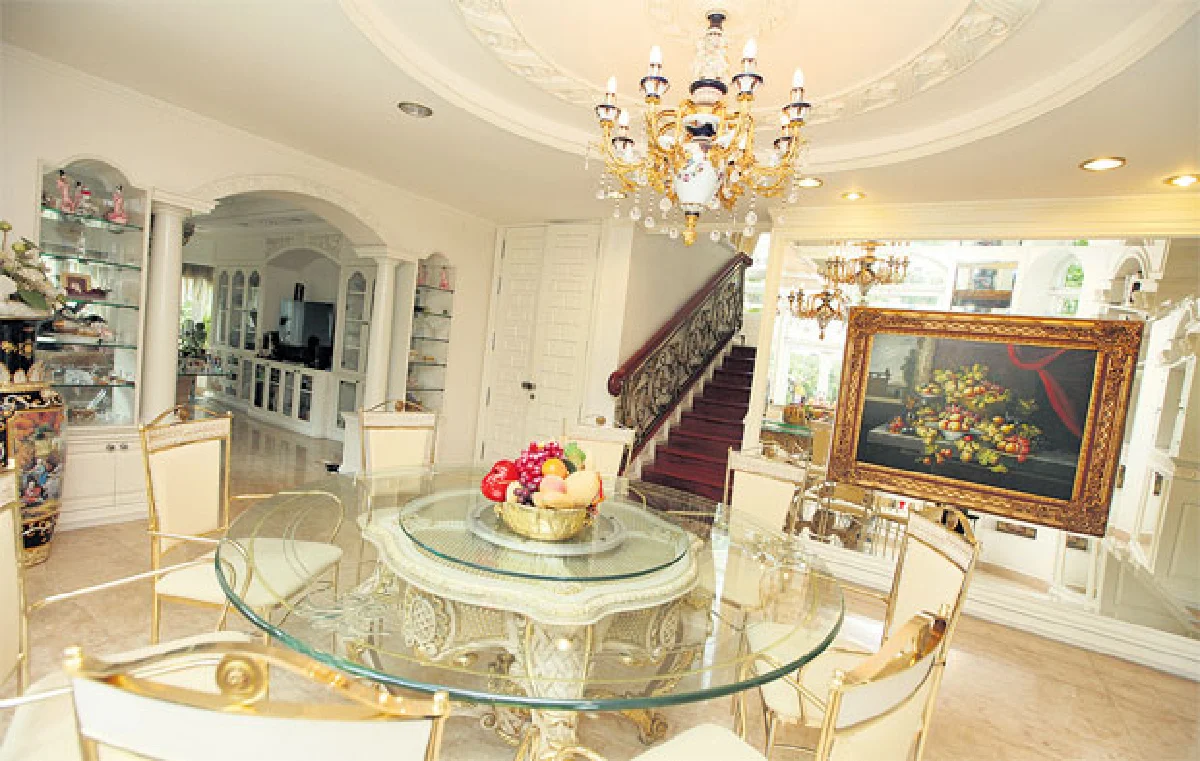 กวาง เอบี นอร์มอล กับบ้านที่ไม่นอร์มอล