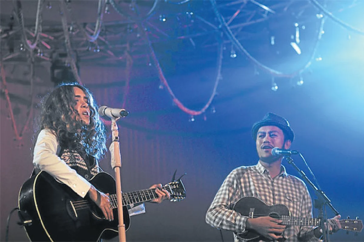 โยกเบาๆ เปลือยเท้าเล่น Plamy Barefoot Acoustic Concert