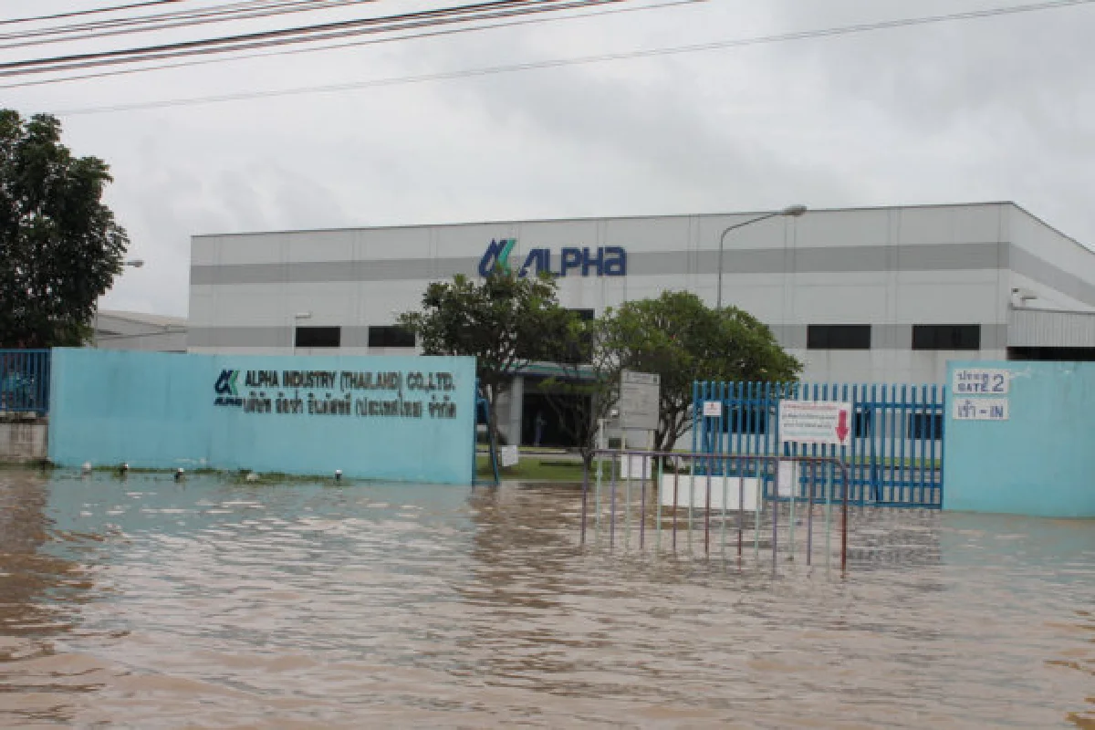 น้ำป่าเขาใหญ่ยังทะลักท่วมปราจีนฯต่อเนื่อง